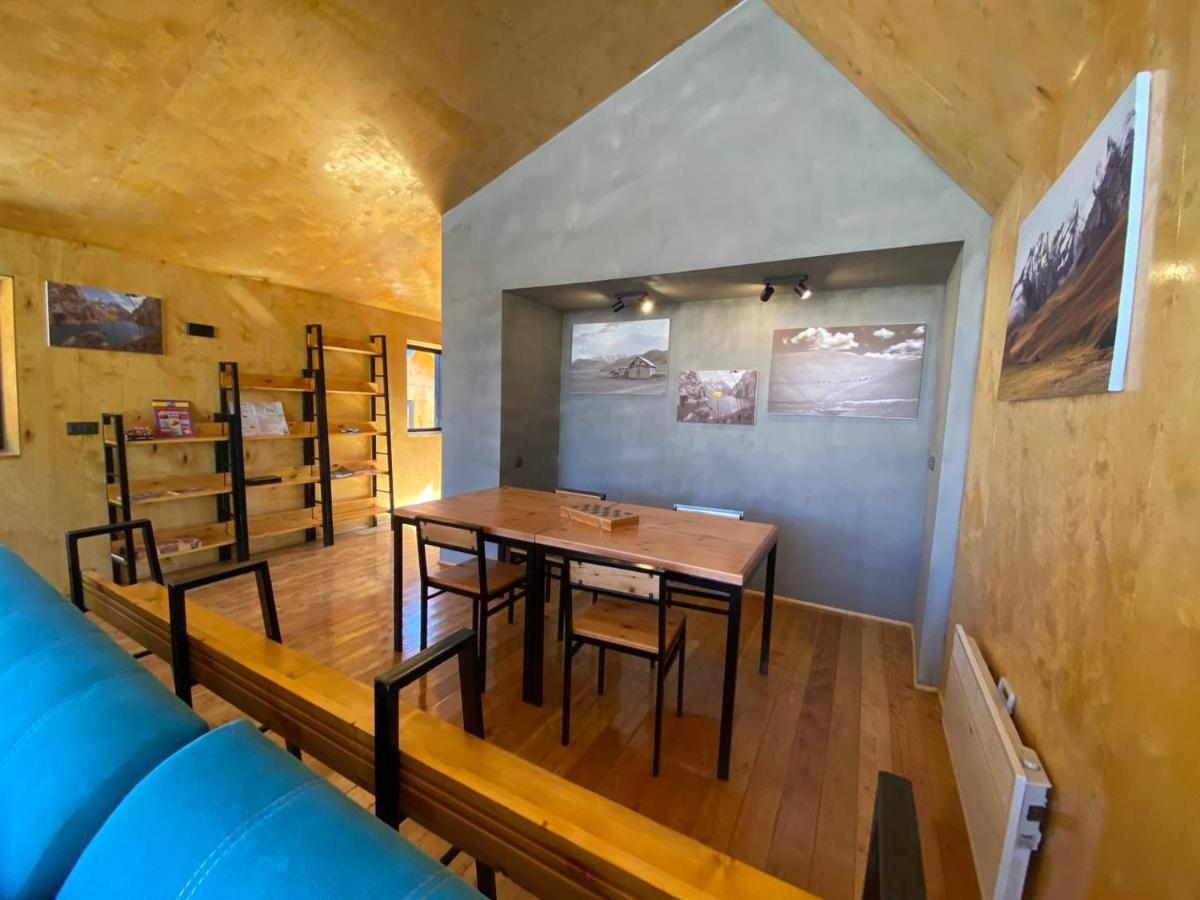 Peak Lodge Jyrgalan Esterno foto